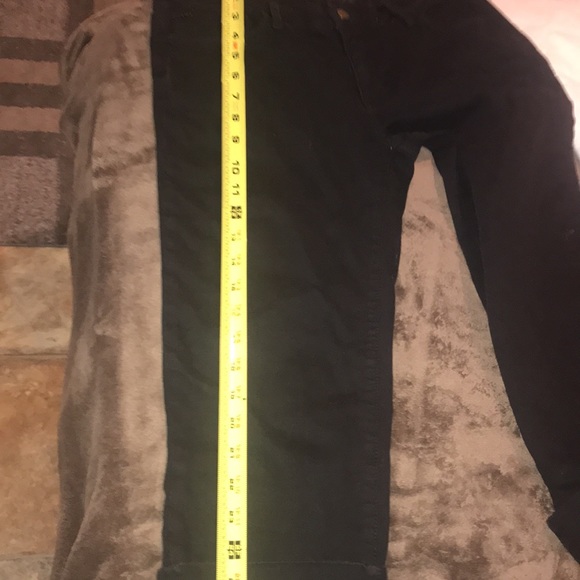 Capris - Picture 12 of 13